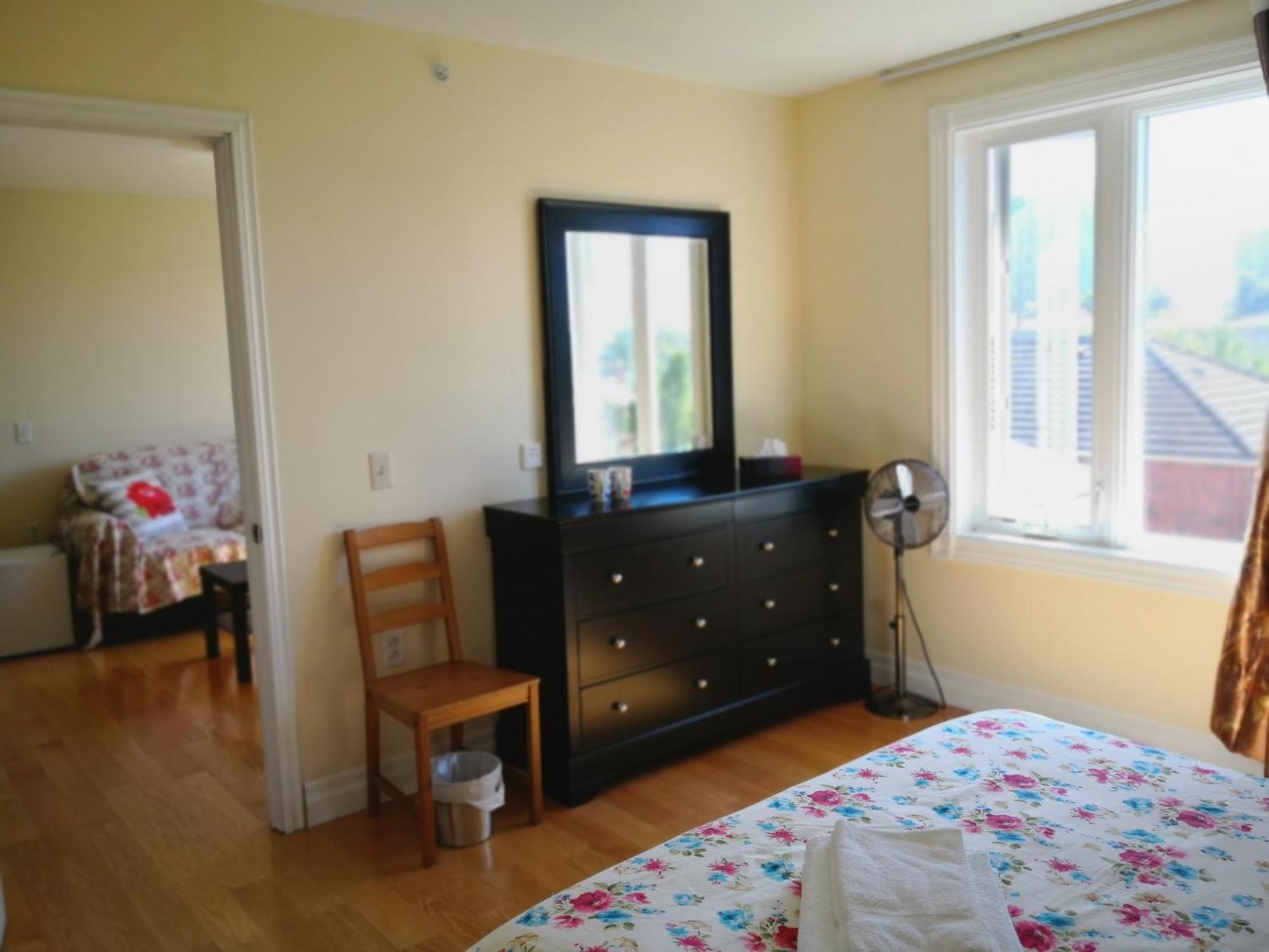 Dairy Homestay Торонто Экстерьер фото